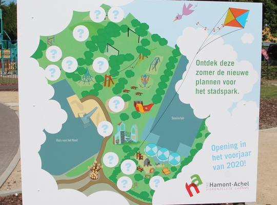 Infobord plannen nieuwe stadspark.